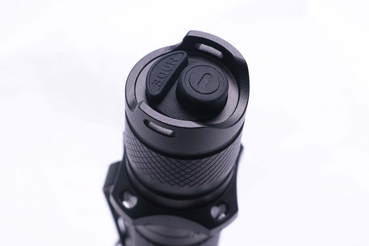 WALTHER(ワルサー)MGL1100X2 タクティカルフラッシュライト WALTHER(ワルサー)MGL1100X2 タクティカルフラッシュライト