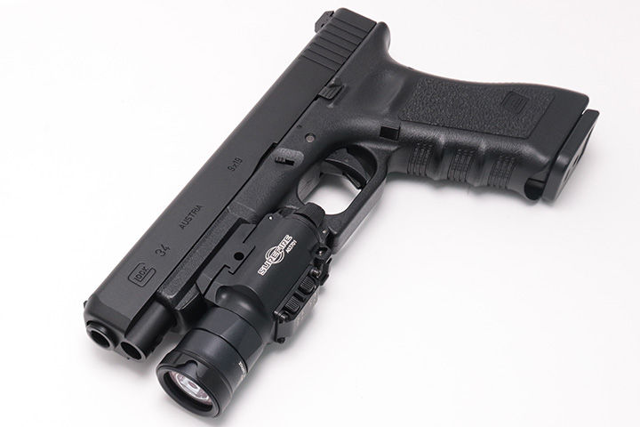 SUREFIRE(シュアファイア)XH35 2段階調光 MASTERFIRE対応 SUREFIRE(シュアファイア)XH35 2段階調光 MASTERFIRE対応