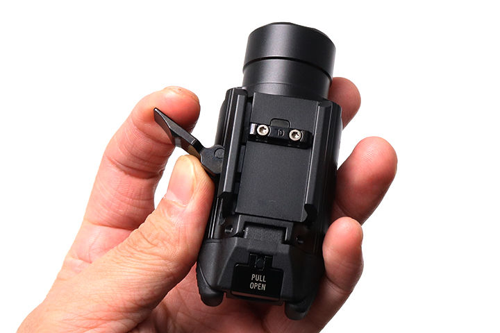 OLIGHT（オーライト）PL-2 VALKYRIE ウェポンライト CREE XHP35