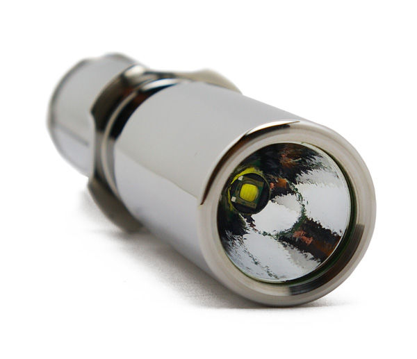 Amazon.co.jp: LUMINTOP懐中電灯【明るさ350ルーメン/照射