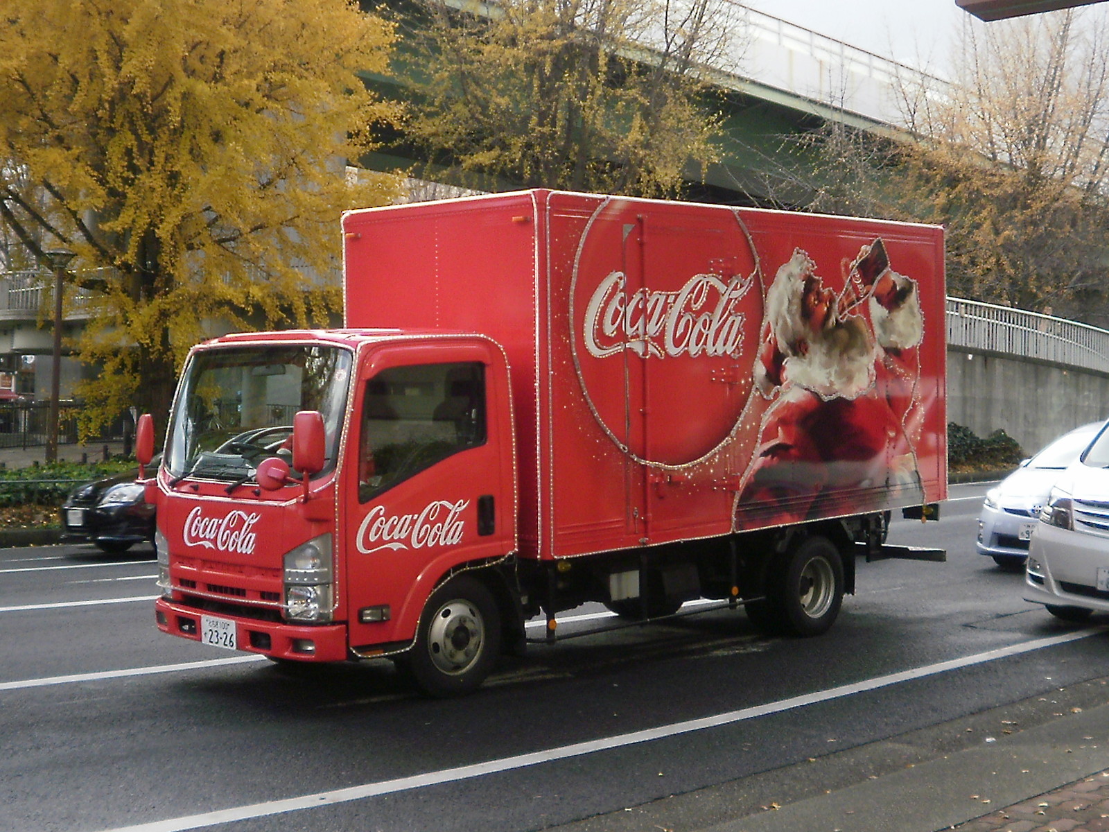 コカ コーラのトラック 気まぐれライフ コカ コーラのトラック 気まぐれライフ