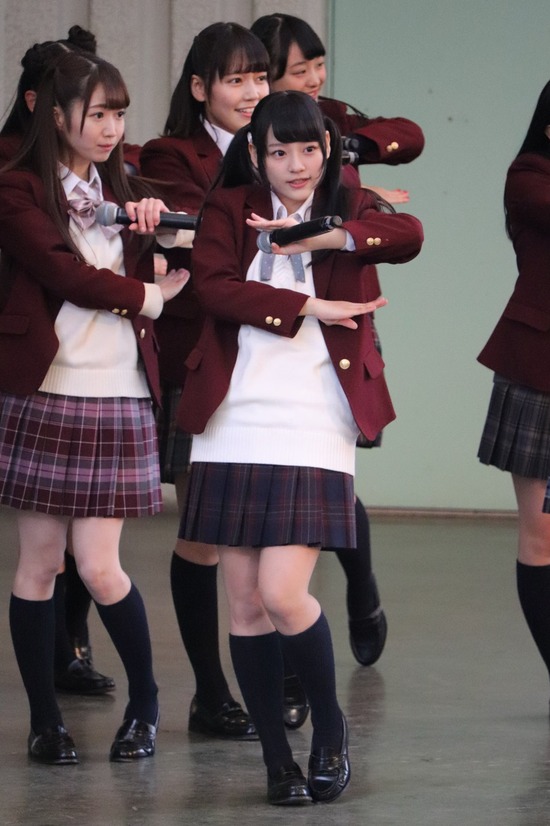 DRyUBlaVAAAoqNC