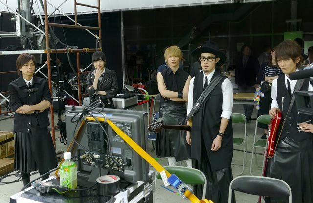 news_xlarge_lottecm4