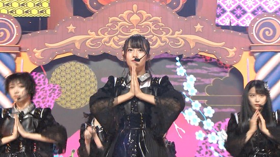 n2i9181115-1934210854