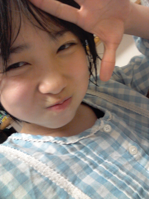 akri-ishizuka-prfile-2