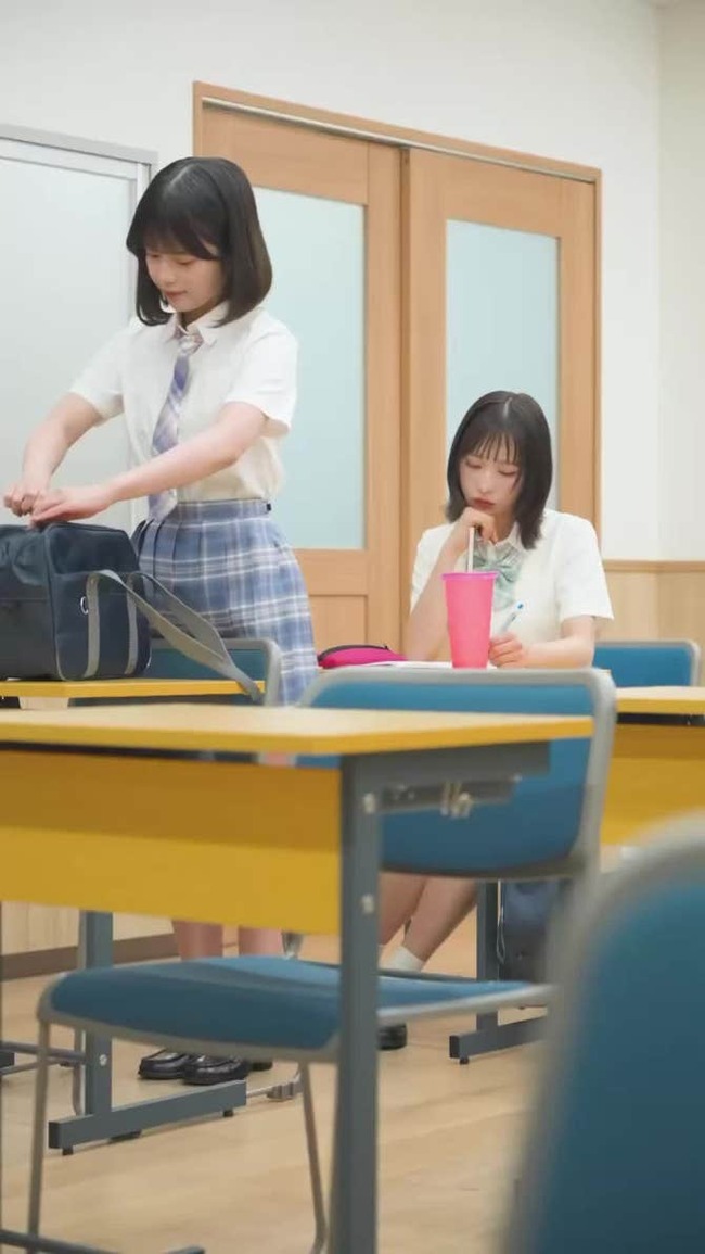 7kYOtDTMlU_01