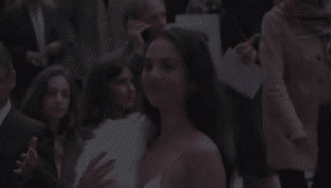 Akb48タイムズ Akb48まとめ 特報 凱旋門賞のcmに小嶋陽菜さんが出演 Akb48こじはる Livedoor Blog ブログ