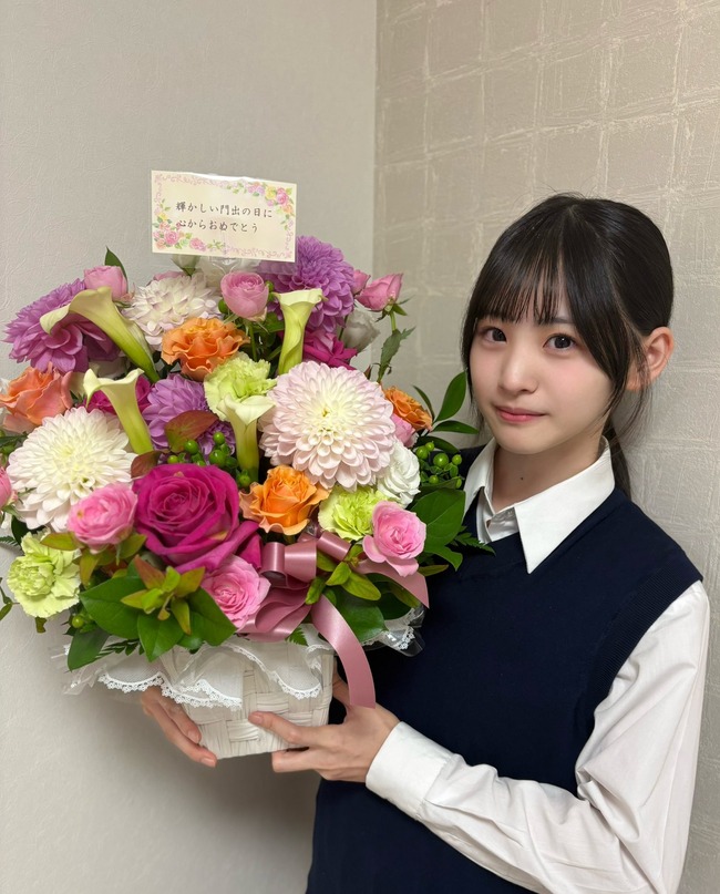 【朗報】22期生の前田衣澄さん、お披露目から3日で早くも完売を出してしまう！！【AKB48 22期研究生いず】