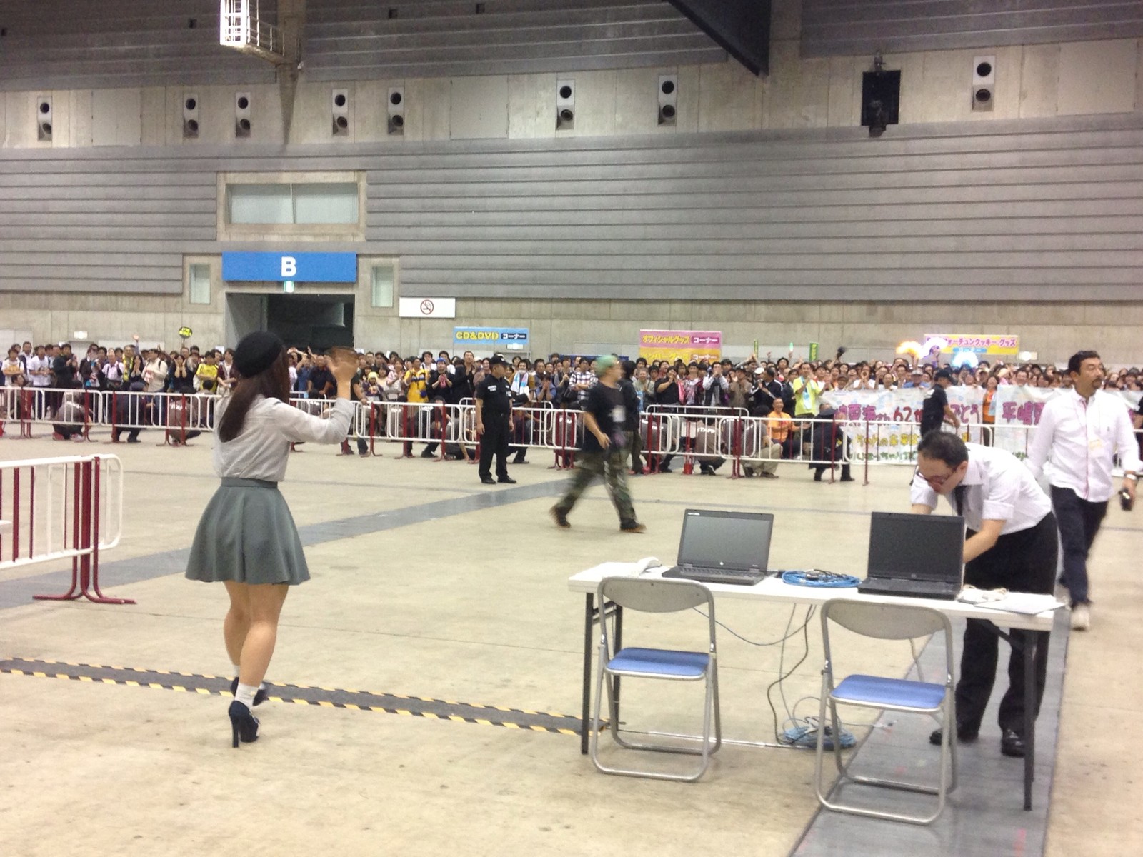 平嶋夏海と宮澤佐江がakb48としての最後の握手会を終える Akb48まとめんばー 平嶋夏海と宮澤佐江がakb48としての最後の握手会を終える Akb48まとめんばー