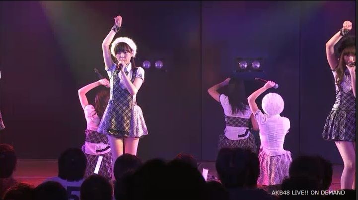 Akb参上を歌うぱるるは前田敦子に髪型までそっくり Akb48まとめですわ Akb参上を歌うぱるるは前田敦子に髪型までそっくり Akb48まとめですわ