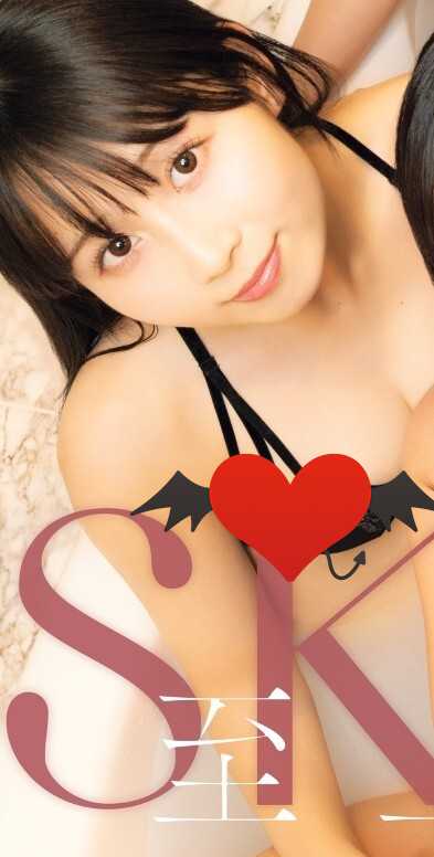 uLvF6BYky0nnnNM1758829447_1758829560