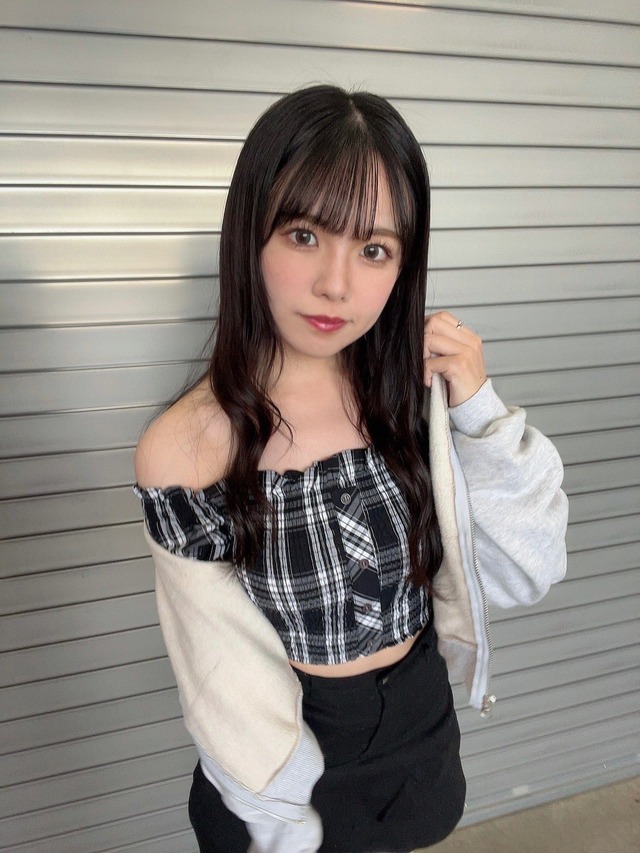 20FF37222E5045F5BB05AD2047C1C5FF