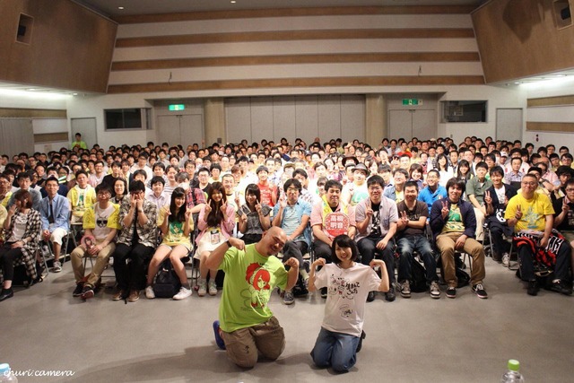 CkG_cf3UYAEnI00_orig