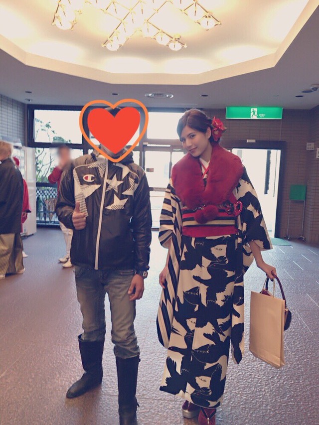 CYVxjIaUAAAYG9l_orig