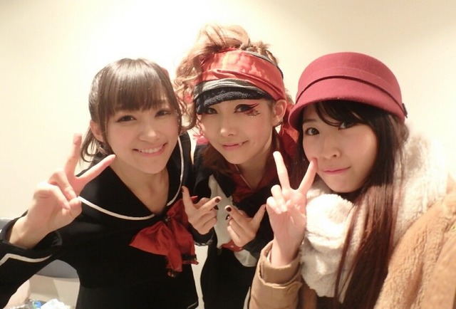 CYM8WsRUMAEhpdS_orig