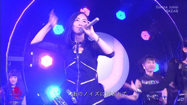 CuxkSE_UIAEHuMg_orig