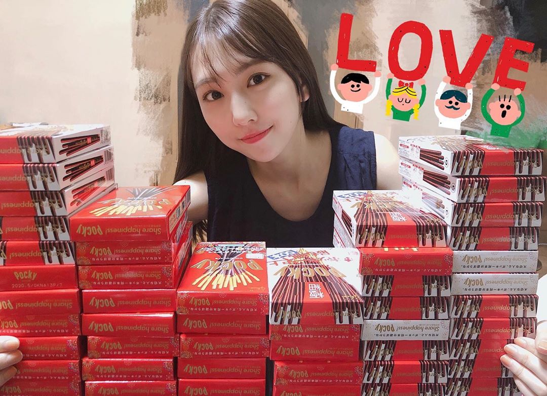 ポッキーの日 Ske48熊崎晴香 誕生日にもらった 48箱 Ske48箱推し