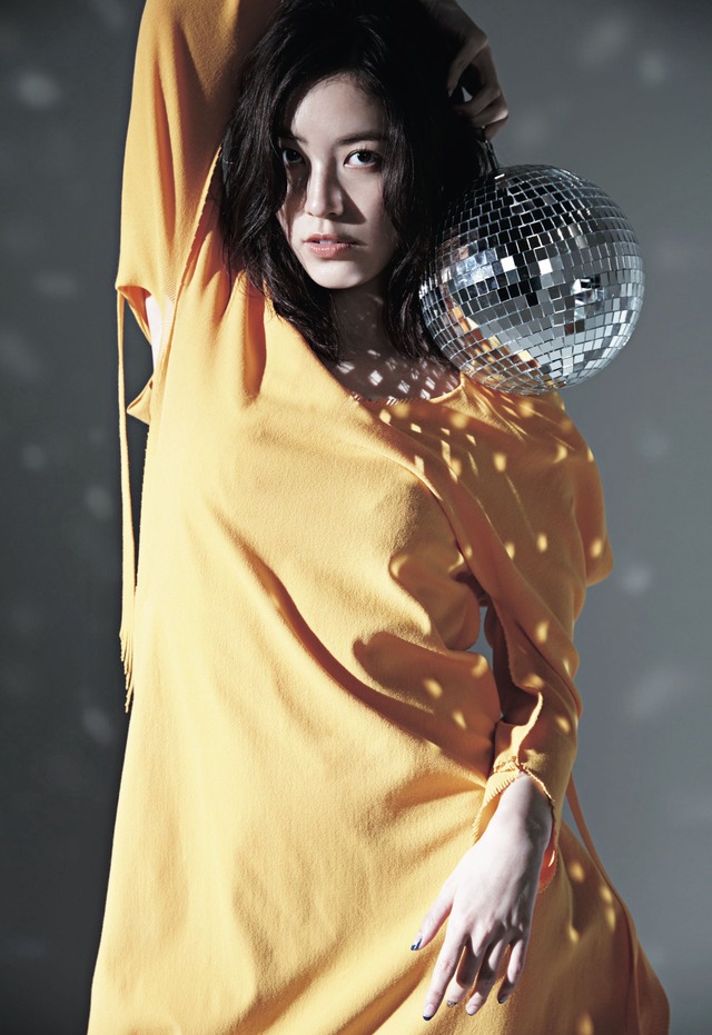 EtwphylVcBI-4aO_orig