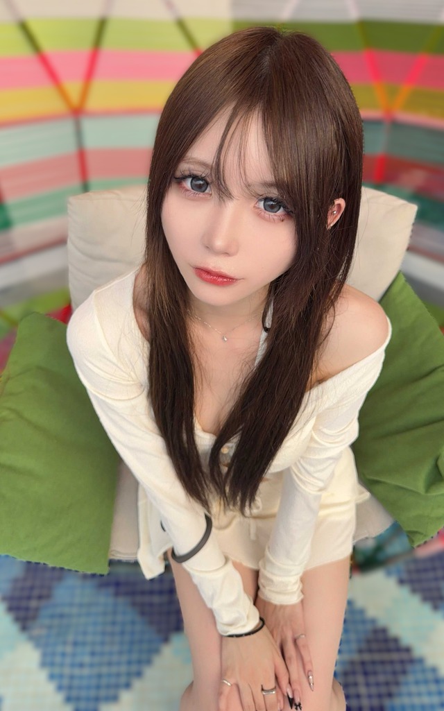 413