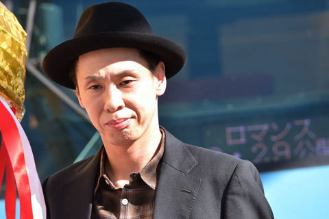 news_xlarge_romance0715_12