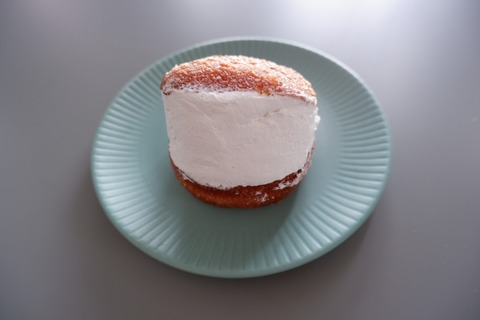 A1EC5F94-2A56-4F86-8C74-8B744A281298