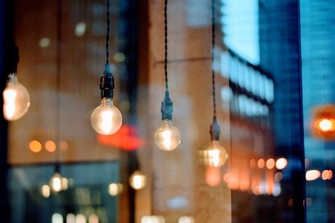 lamps-2178743_640