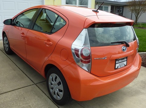 prius-863970_640