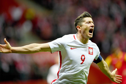 RobertLewandowski20171015