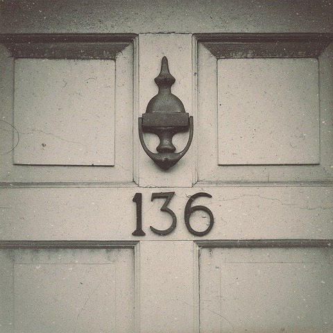 door-433625_640
