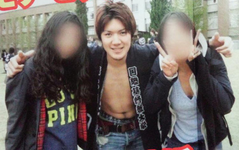 komurokei-charai-yubi0