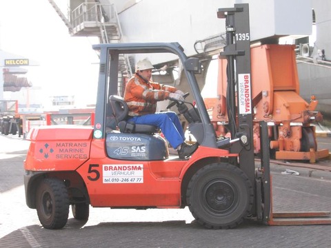 Docker_on_forklift