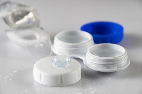 contact-lenses-4792987_640