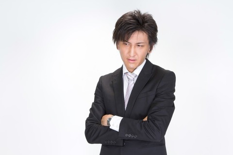 N934_udegumishitekatawoorosubiz