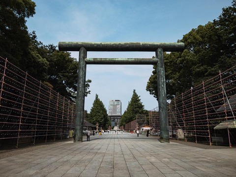 【驚きの展開】靖国神社の落書き犯、ヤバイことになるｗｗｗｗｗｗｗｗ