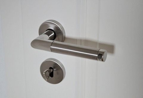 door-handle-625942_640