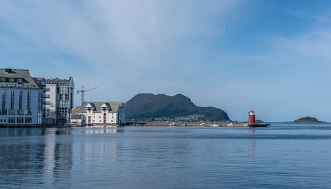 alesund-4497299_640