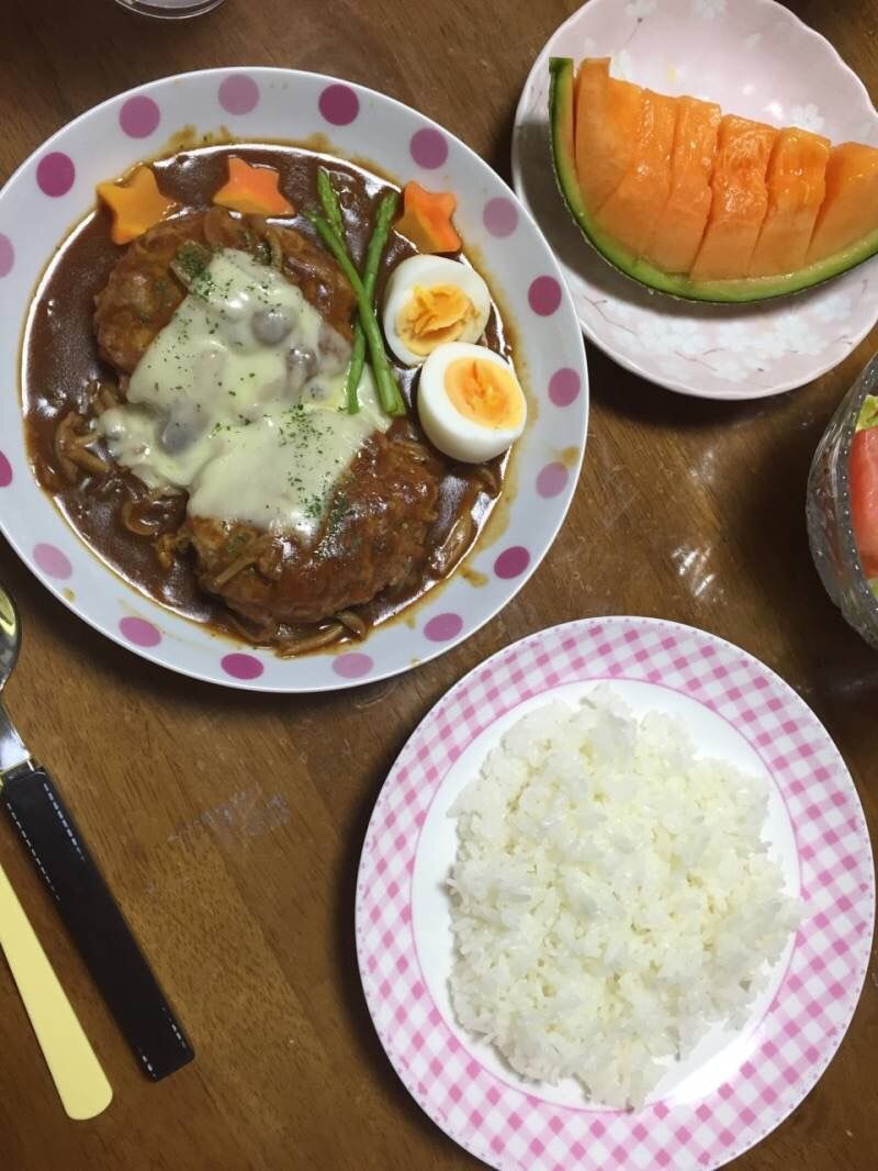 嫉妬注意 俺の彼女が作ったハンバーグｗｗｗｗｗ 画像あり Newsまとめもりー 2chまとめブログ