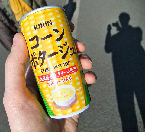 缶入りコーンポタージュ