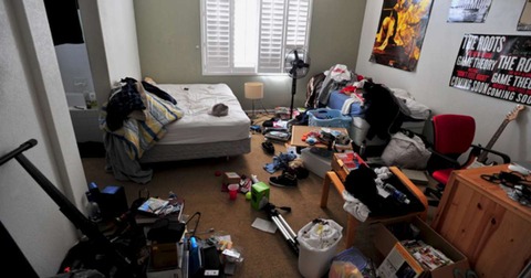 MessyRoom