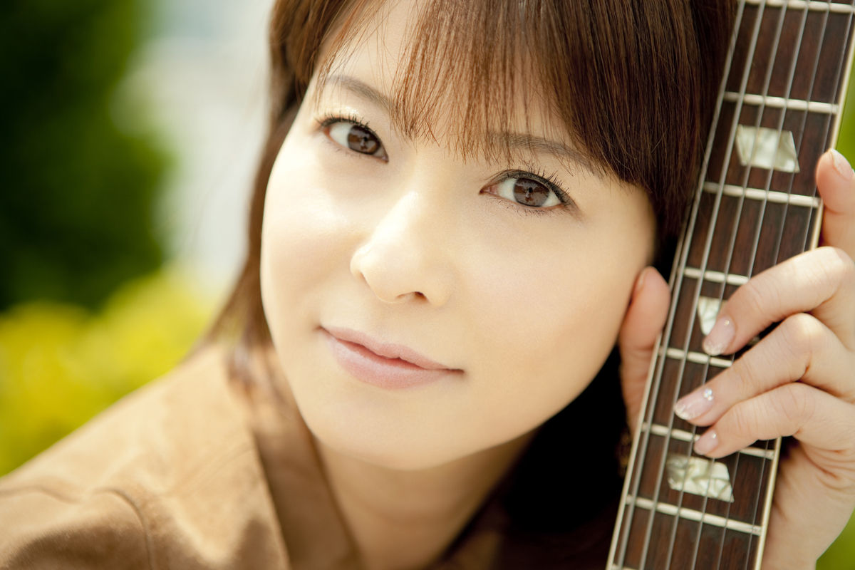 森高千里の美脚画像ｗｗｗ旦那の江口洋介の子供出産＆年齢40半ばの 