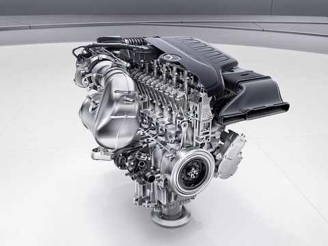 MERCEDES-BENZ-NEW-S-CLASS-ENGINE-1-1024x768