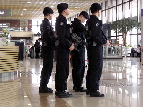 愕然 新千歳空港 すり抜け女性 犯人を逮捕へ 衝撃の事実判明ｗｗｗｗｗ Newsまとめもりー 2chまとめブログ