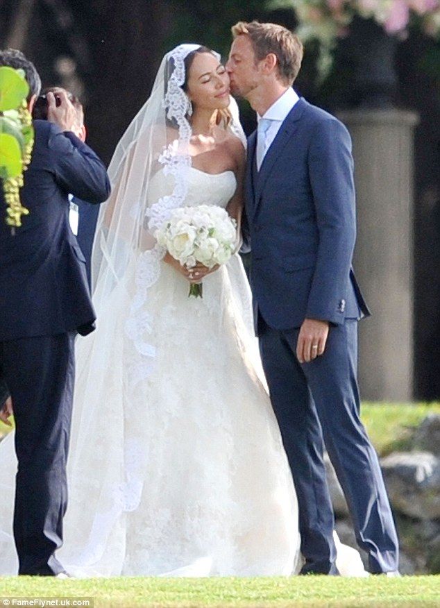 道端ジェシカ F1ジェンソンバトンと結婚式 画像あり ハワイのマウイ島での挙式を旦那がtwitterで報告 2ch 性格良いあげまん嫁 夫は高年俸 高年収 イケメンだし玉の輿だな Newsまとめもりー 2chまとめブログ 道端ジェシカ F1ジェンソンバトンと結婚式 画像あり ハワイのマウイ島での挙式を旦那がtwitterで報告 2ch 性格良いあげまん嫁 夫は高年俸 高年収 イケメンだし玉の輿だな Newsまとめもりー 2chまとめブログ