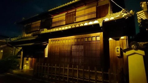 6ca69f971a1ffb86158a16450b91a563