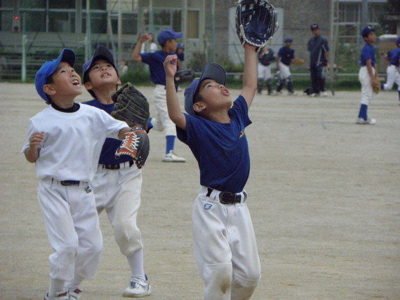 体罰事件 徳島県の少年野球の監督がフライを素手で捕球する練習を小学生に強要 子供は指の腱を切る怪我に 撫養スポーツ少年団野球部 Newsまとめもりー 2chまとめブログ 体罰事件 徳島県の少年野球の監督がフライを素手で捕球する練習を小学生に強要 子供は指の腱を切る怪我に 撫養スポーツ少年団野球部 Newsまとめもりー 2chまとめブログ