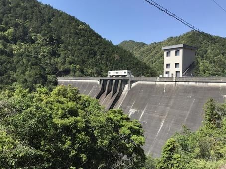 f8926ae4bdaf8c51859c83d4bc781150