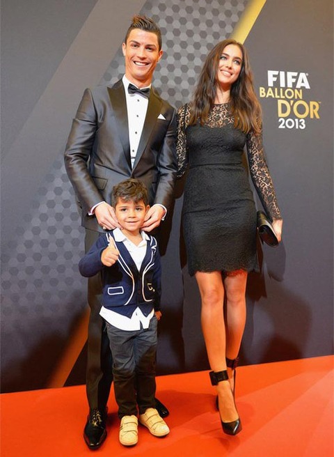 Ronaldo-son-shayk-Ballon-dOr-2013