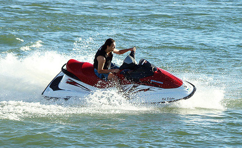 20120710_jetski