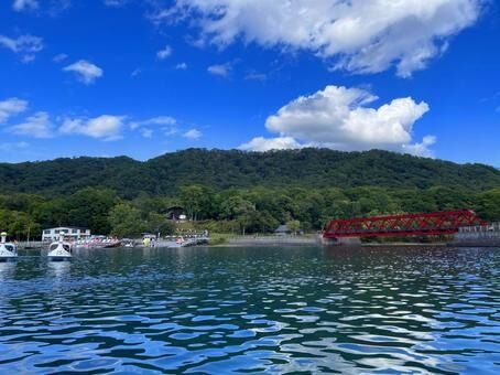 【速報】 北海道の支笏湖に潜水したダイバー、ついに『発見』してしまう・・・・・