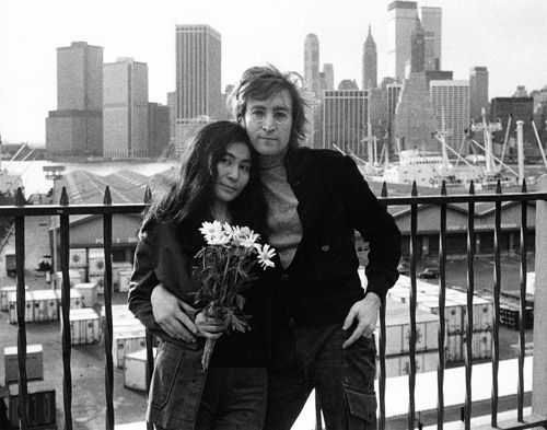 ジョンレノンが息子のジュリアンレノンに暴力か 子供画像あり 離婚した元嫁シンシアパウエルとの破局に向かう期間におけるジョンの振る舞いについて書いた文書が発見される まとめの曲がり角 ジョンレノンが息子のジュリアンレノンに暴力か 子供画像あり 離婚した元嫁シンシアパウエルとの破局に向かう期間におけるジョンの振る舞いについて書いた文書が発見される まとめの曲がり角